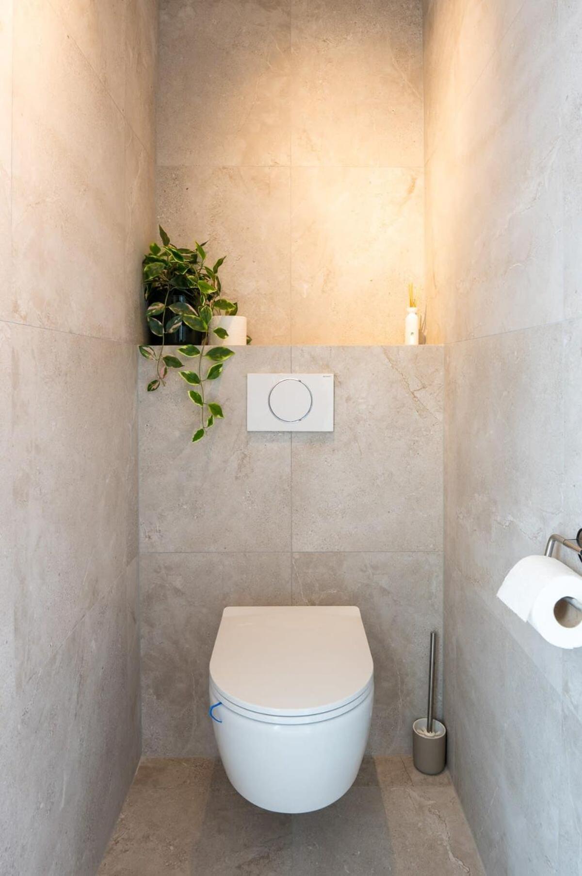 Beautiful Renovated Apartment In An Authentic Building 奥斯滕德 外观 照片